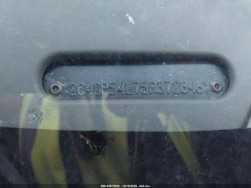 2005 Chrysler Town & Country Touring VIN: 2C4GP54L75R372346 Lot: 43972302