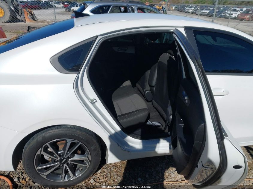 2023 Kia Forte Lxs VIN: 3KPF24AD9PE589029 Lot: 43972508