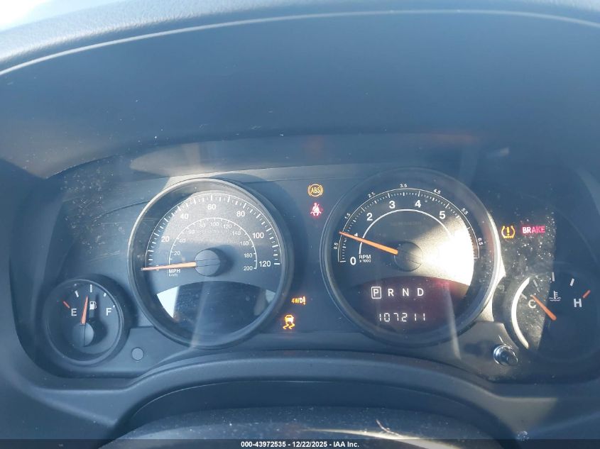 2016 Jeep Compass 75Th Anniversary VIN: 1C4NJDBB6GD671118 Lot: 43972535