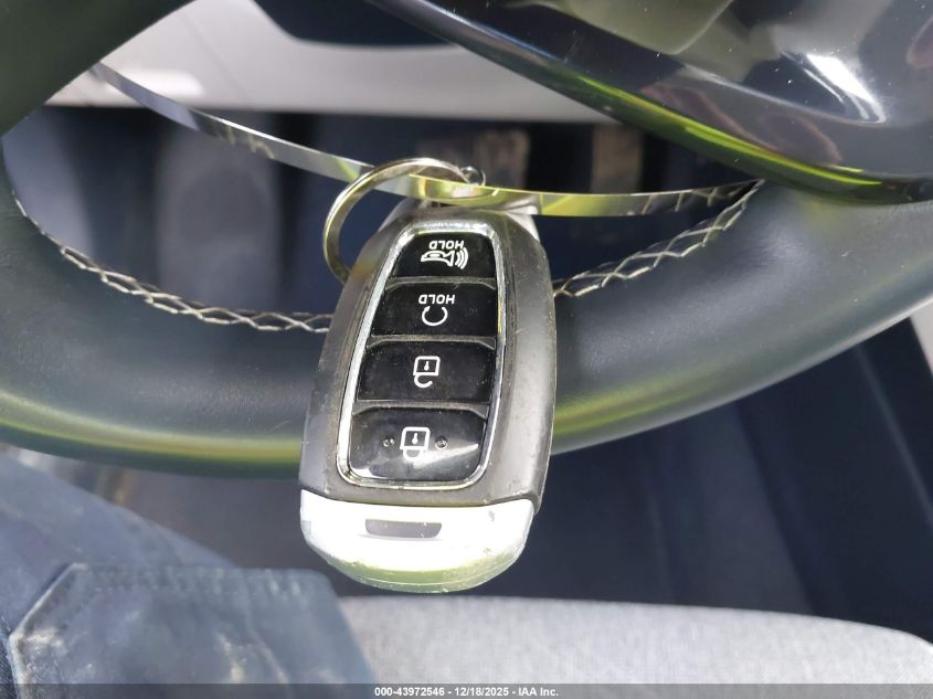 2021 Hyundai Venue Denim VIN: KMHRC8A38MU104087 Lot: 43972546