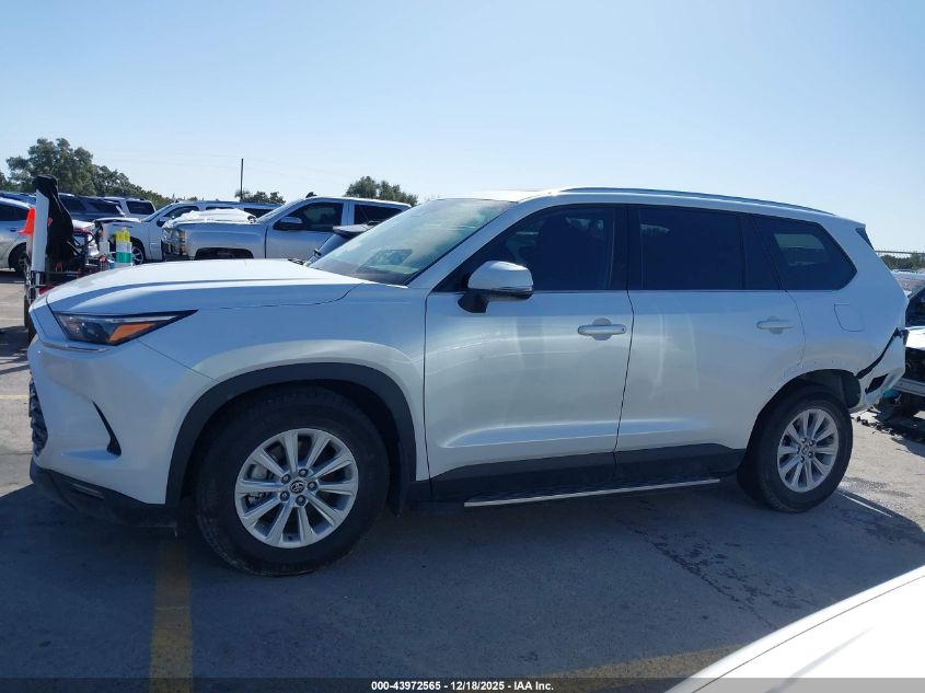 2025 Toyota Grand Highlander Xle VIN: 5TDAAAA52SS027797 Lot: 43972565