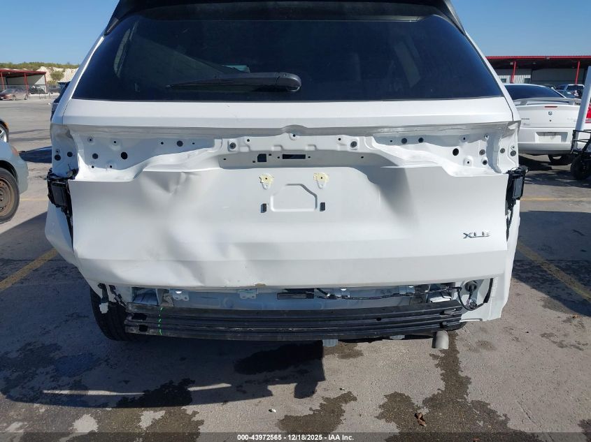 2025 Toyota Grand Highlander Xle VIN: 5TDAAAA52SS027797 Lot: 43972565