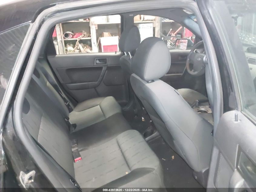 2009 Ford Focus Se VIN: 1FAHP35N39W268951 Lot: 43972620