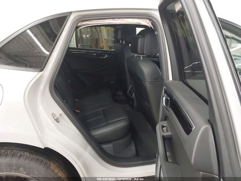 2019 Porsche Macan VIN: WP1AA2A55KLB02465 Lot: 43972629