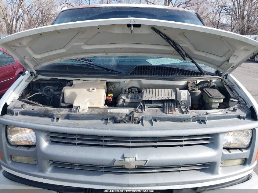 2002 Chevrolet Express VIN: 1GAHG39R021238888 Lot: 43972678