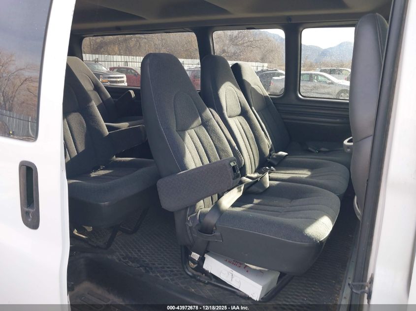 2002 Chevrolet Express VIN: 1GAHG39R021238888 Lot: 43972678