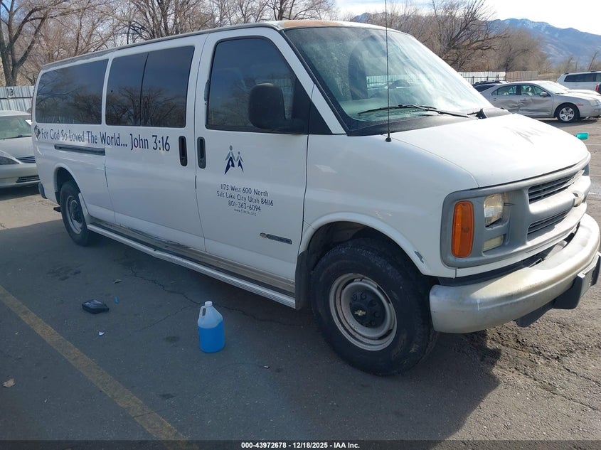 2002 CHEVROLET EXPRESS auction photo 1