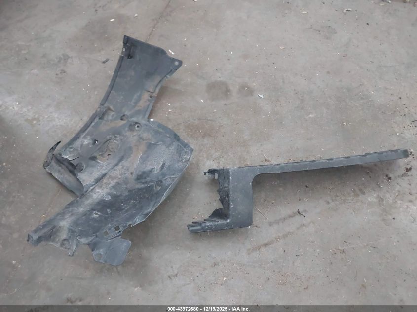 2013 Ford Taurus Sel VIN: 1FAHP2E84DG197668 Lot: 43972680