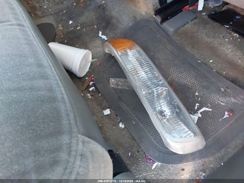 2001 Chevrolet Tahoe Ls VIN: 1GNEK13T01J224027 Lot: 43972710