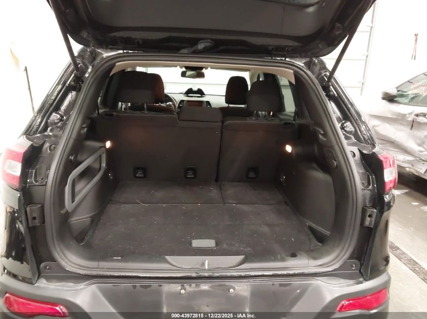 2017 Jeep Cherokee Latitude 4X4 VIN: 1C4PJMCS0HD220100 Lot: 43972815