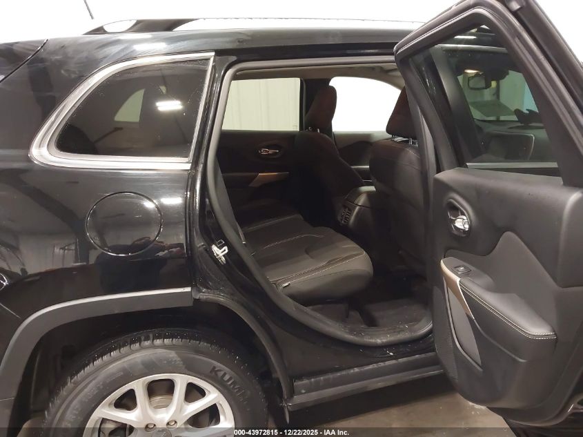 2017 Jeep Cherokee Latitude 4X4 VIN: 1C4PJMCS0HD220100 Lot: 43972815