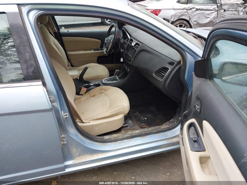 2012 Chrysler 200 Touring