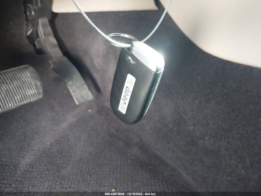 2016 Jeep Grand Cherokee Limited VIN: 1C4RJEBG1GC418605 Lot: 43972846