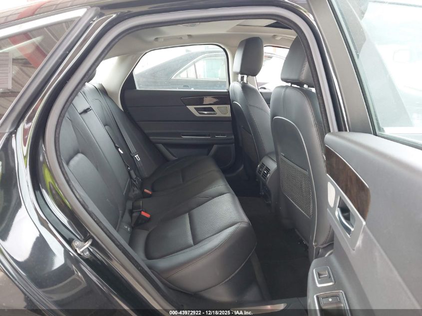 2016 Jaguar Xf 35T Prestige VIN: SAJBK4BV5GCY20085 Lot: 43972922