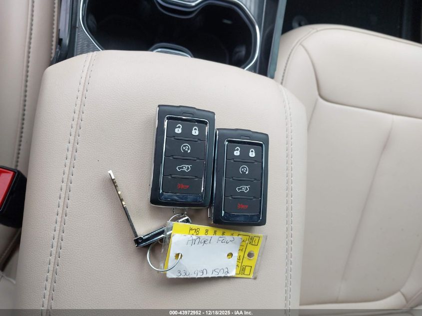 2025 Jeep Grand Cherokee L Limited VIN: 1C4RJKBG5S8715760 Lot: 43972952