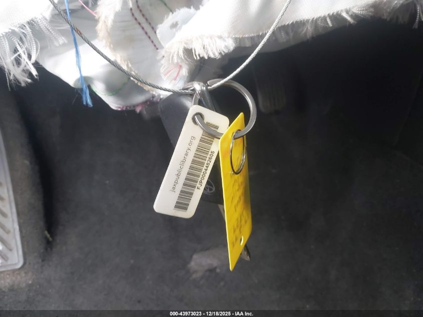 2020 Toyota Corolla Le VIN: 5YFEPRAE2LP077852 Lot: 43973023