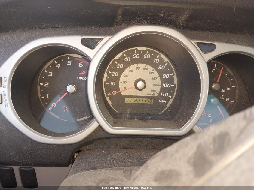 2004 Toyota 4Runner Sr5 Sport V6 VIN: JTEBU14R940049081 Lot: 43973090