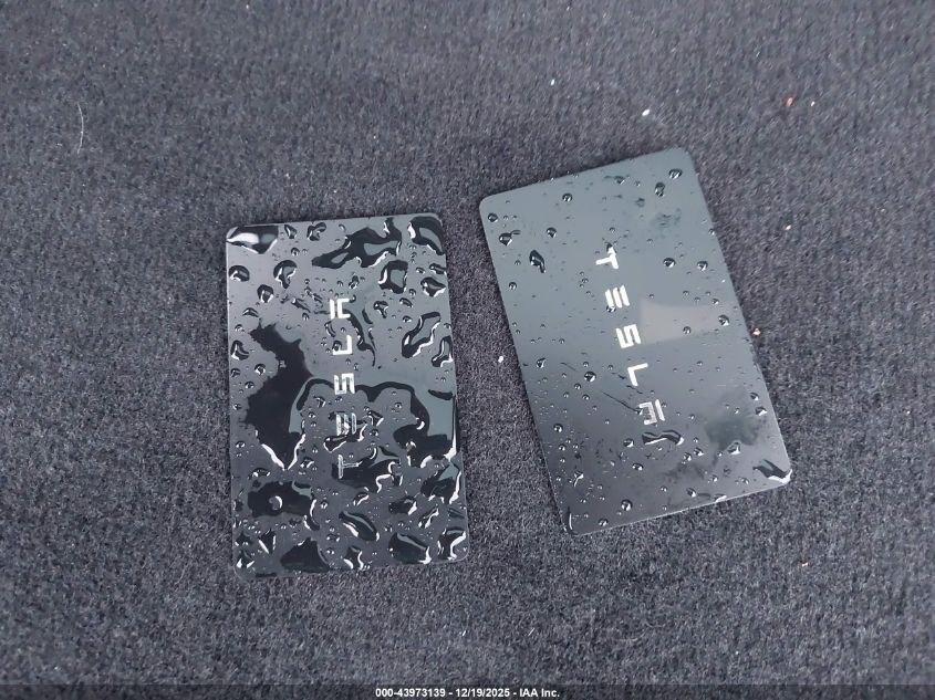 2026 Tesla Model Y Long Range Launch Series/Premium All-Wheel Drive VIN: 7SAYGDEE3TA588119 Lot: 43973139