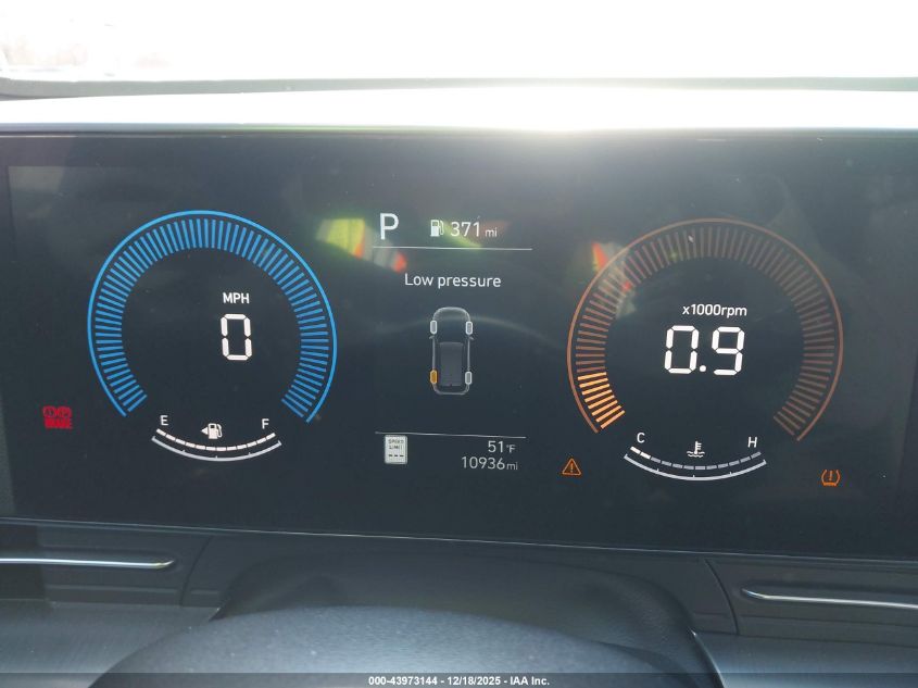 2025 Hyundai Kona Sel VIN: KM8HBCAB8SU317191 Lot: 43973144