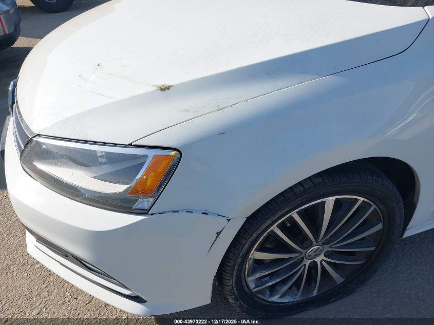 2016 Volkswagen Jetta 1.8T Sport VIN: 3VWD17AJ5GM394372 Lot: 43973222