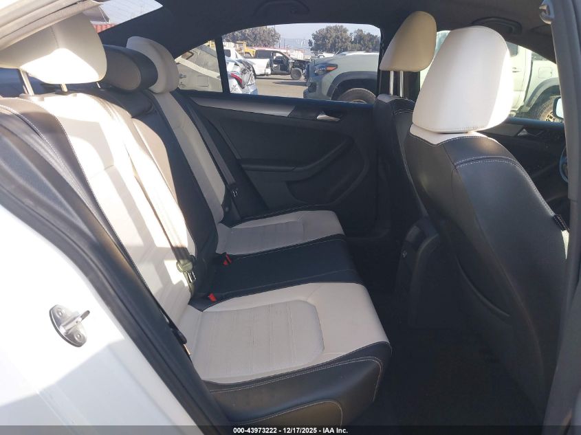 2016 Volkswagen Jetta 1.8T Sport VIN: 3VWD17AJ5GM394372 Lot: 43973222