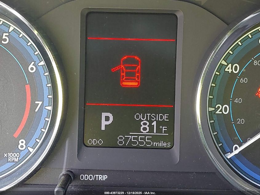 2018 Toyota Corolla Le VIN: 5YFBURHE0JP830437 Lot: 43973229