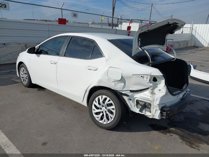 2018 Toyota Corolla Le VIN: 5YFBURHE0JP830437 Lot: 43973229