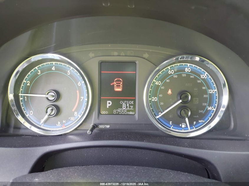 2018 Toyota Corolla Le VIN: 5YFBURHE0JP830437 Lot: 43973229