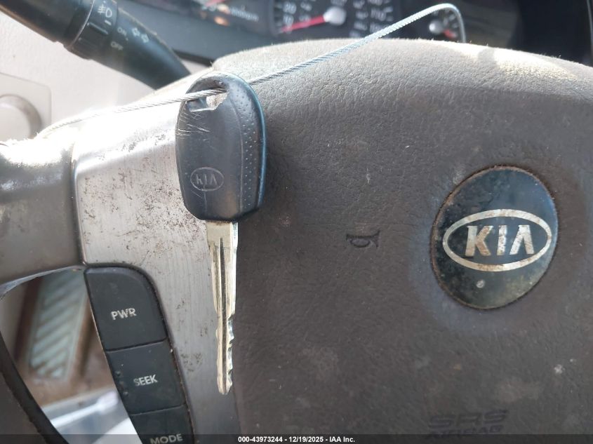 2004 Kia Sorento Ex/Lx VIN: KNDJD733045213756 Lot: 43973244