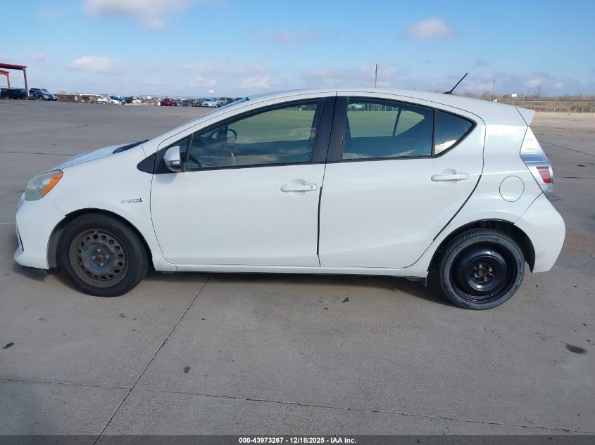 2014 Toyota Prius C One VIN: JTDKDTB33E1561395 Lot: 43973267