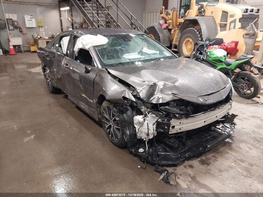 2024 Toyota Camry Xle