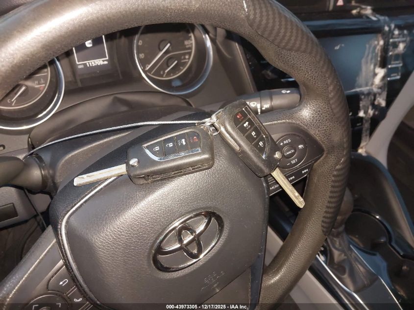 2019 Toyota Camry Le VIN: 4T1B11HK2KU847921 Lot: 43973305