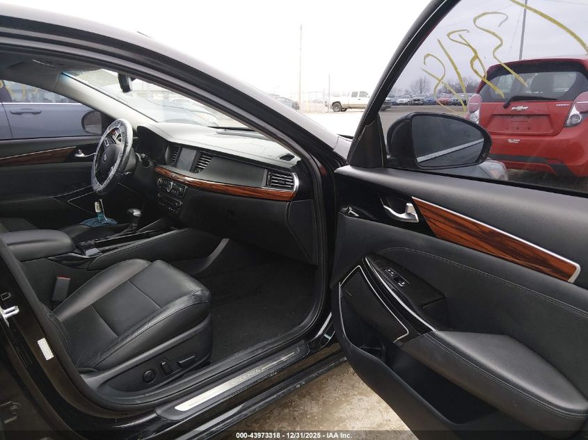 2017 Kia Cadenza Technology