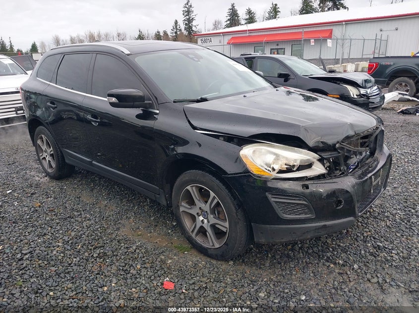 YV4902DZ6D2398947 2013 Volvo Xc60 T6/T6 Platinum/T6 Premier Plus/T6 R-Design/T6 R-Design Platinum/T6 R-Design Premier Plus auction photo 1
