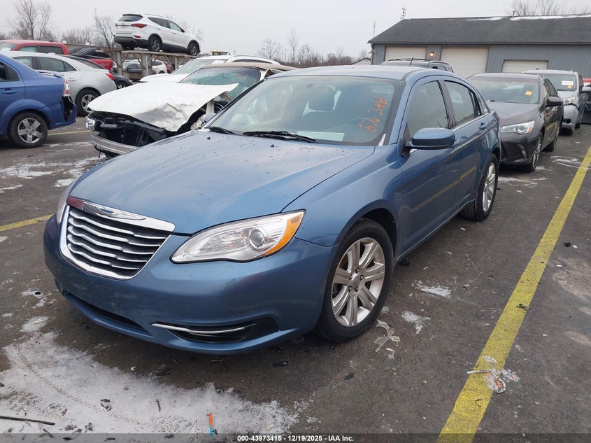 Vin: 1c3bc1fb1bn576348, lot: 44469111, chrysler 200 touring 20112