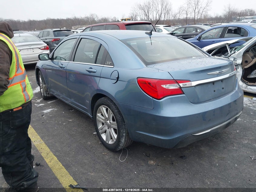 Vin: 1c3bc1fb1bn576348, lot: 44469111, chrysler 200 touring 20113