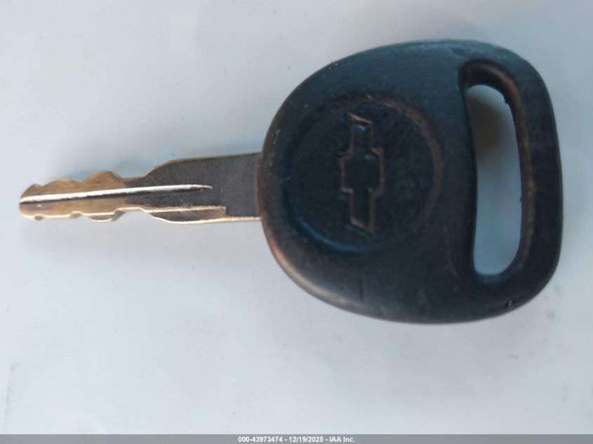 2001 Chevrolet Silverado 1500 Lt VIN: 1GCEK19T41E100934 Lot: 43973474