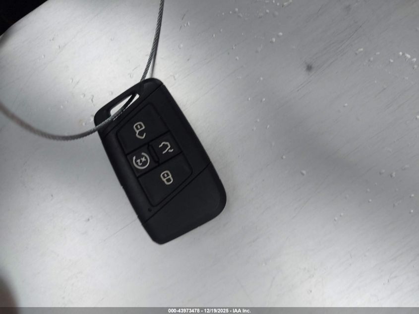 2022 Volkswagen Atlas Cross Sport 3.6L V6 Sel Premium R-Line VIN: 1V2FE2CA0NC228676 Lot: 43973478