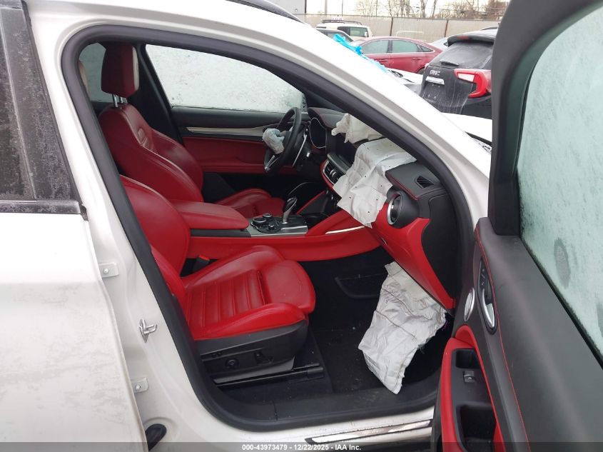 2019 Alfa Romeo Stelvio Ti Sport Awd VIN: ZASPAKBN7K7C49347 Lot: 43973479