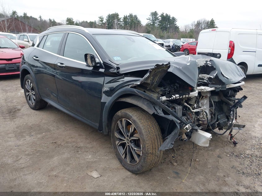 SJKCH5CR3HA021974 2017 Infiniti Qx30 Premium auction photo 1