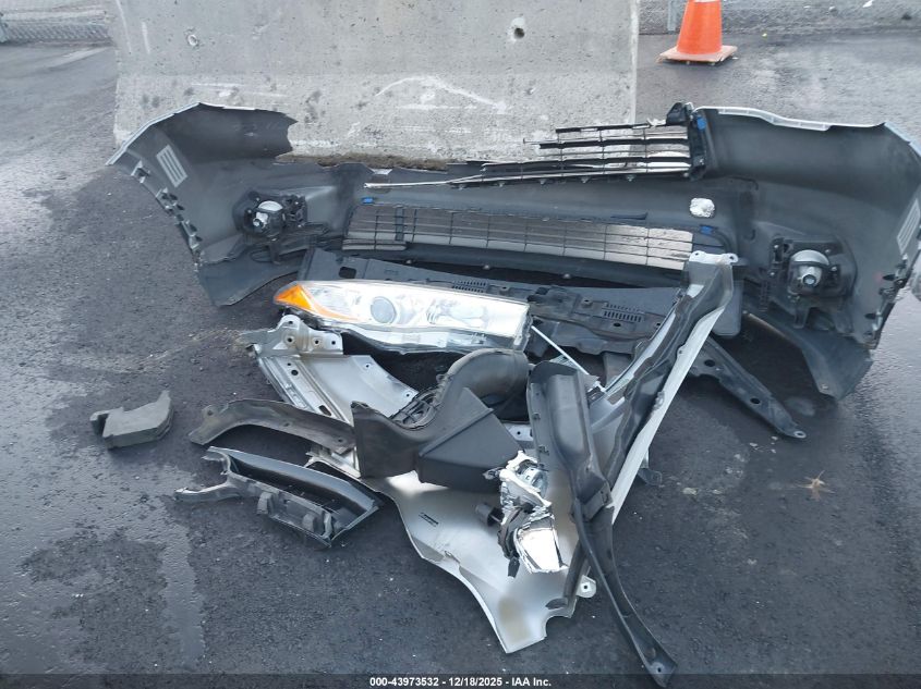 2014 Toyota Highlander Xle V6 VIN: 5TDJKRFHXES013200 Lot: 43973532