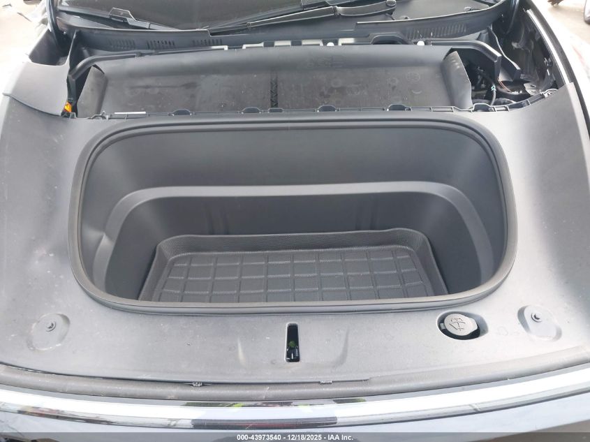 2026 Tesla Model Y Long Range Launch Series/Premium All-Wheel Drive VIN: 7SAYGDEE6TA410981 Lot: 43973540