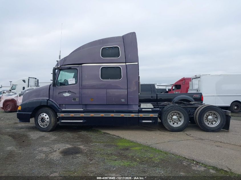 2000 Volvo Vn VIN: 4V4ND3TJ8YN239167 Lot: 43973549