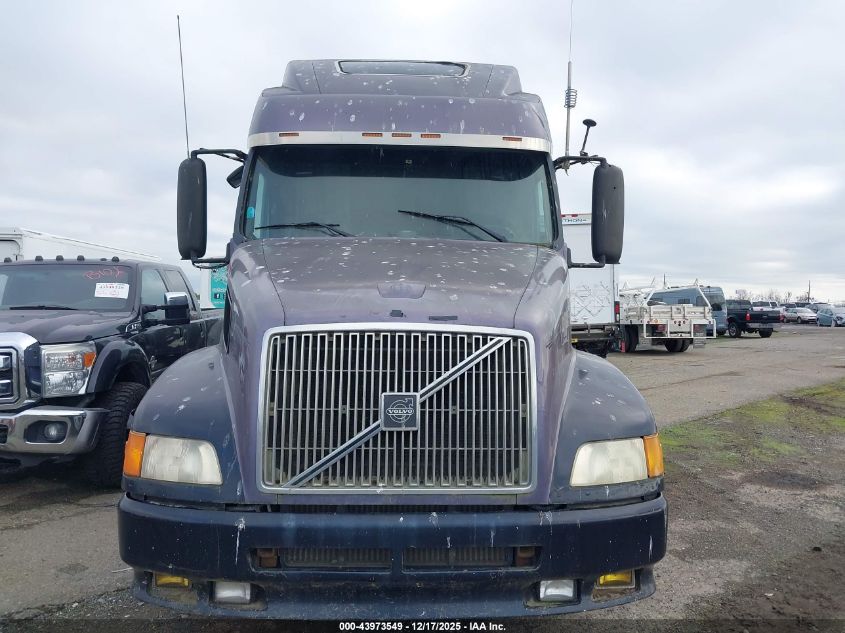 2000 Volvo Vn VIN: 4V4ND3TJ8YN239167 Lot: 43973549