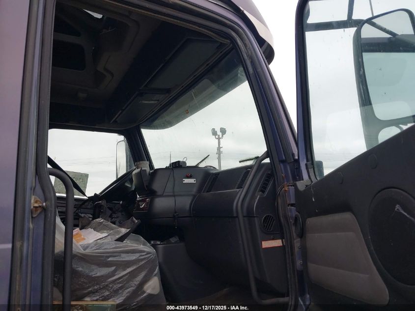 2000 Volvo Vn VIN: 4V4ND3TJ8YN239167 Lot: 43973549