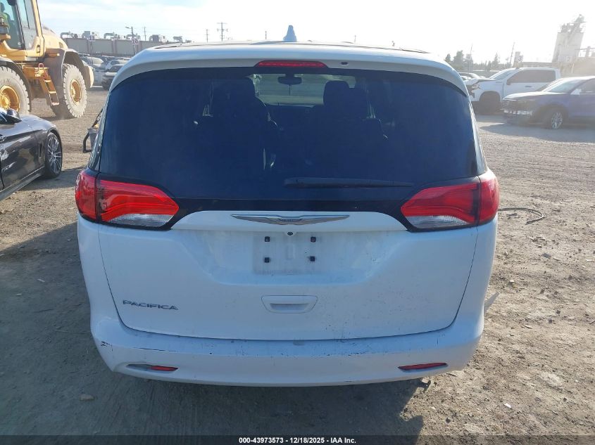 2017 Chrysler Pacifica Touring VIN: 2C4RC1DG1HR588424 Lot: 43973573