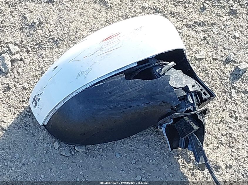 2017 Chrysler Pacifica Touring VIN: 2C4RC1DG1HR588424 Lot: 43973573