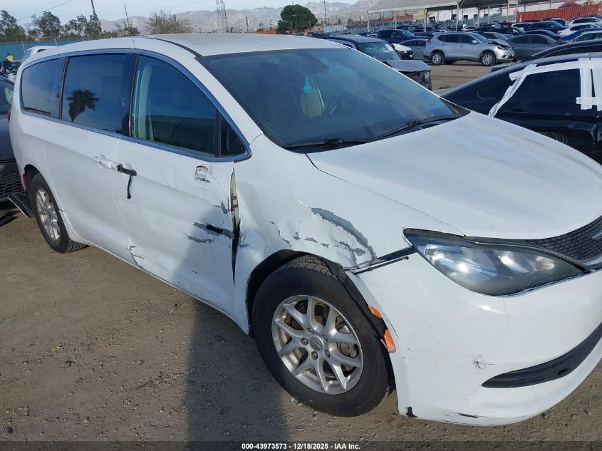 2017 Chrysler Pacifica Touring VIN: 2C4RC1DG1HR588424 Lot: 43973573