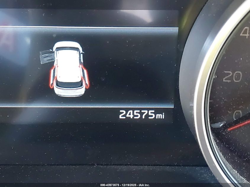 2023 Kia Carnival Mpv Lx Seat Package VIN: KNDNB4H35P6237984 Lot: 43973575