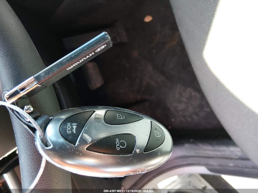 2026 Hyundai Tucson Sel VIN: 5NMJBCDE6TH638425 Lot: 43973601